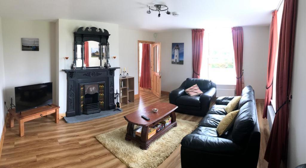 Joes Cottage Droíchead an Chláir Esterno foto